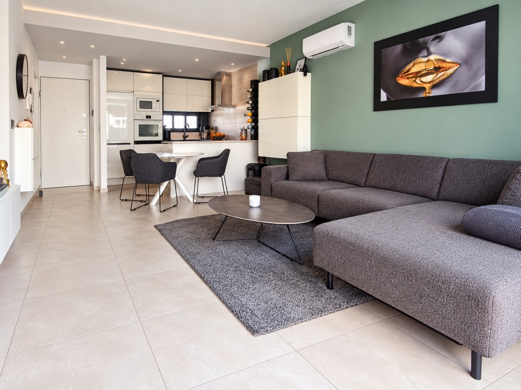For sale - 3 Bedroom 2 Bathroom Penthouse in El Raso - , El Raso, Alicante, Spain - Alicante