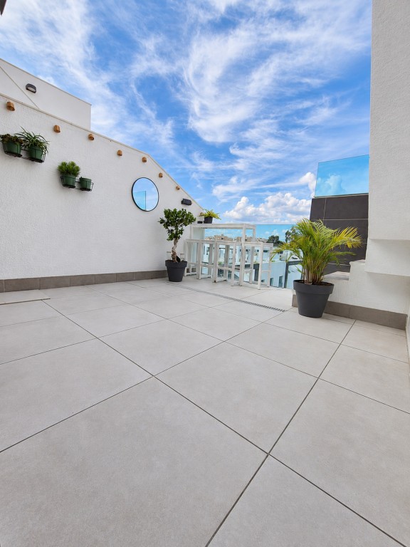 For sale - 3 Bedroom 2 Bathroom Penthouse in El Raso - , El Raso, Alicante, Spain - Alicante