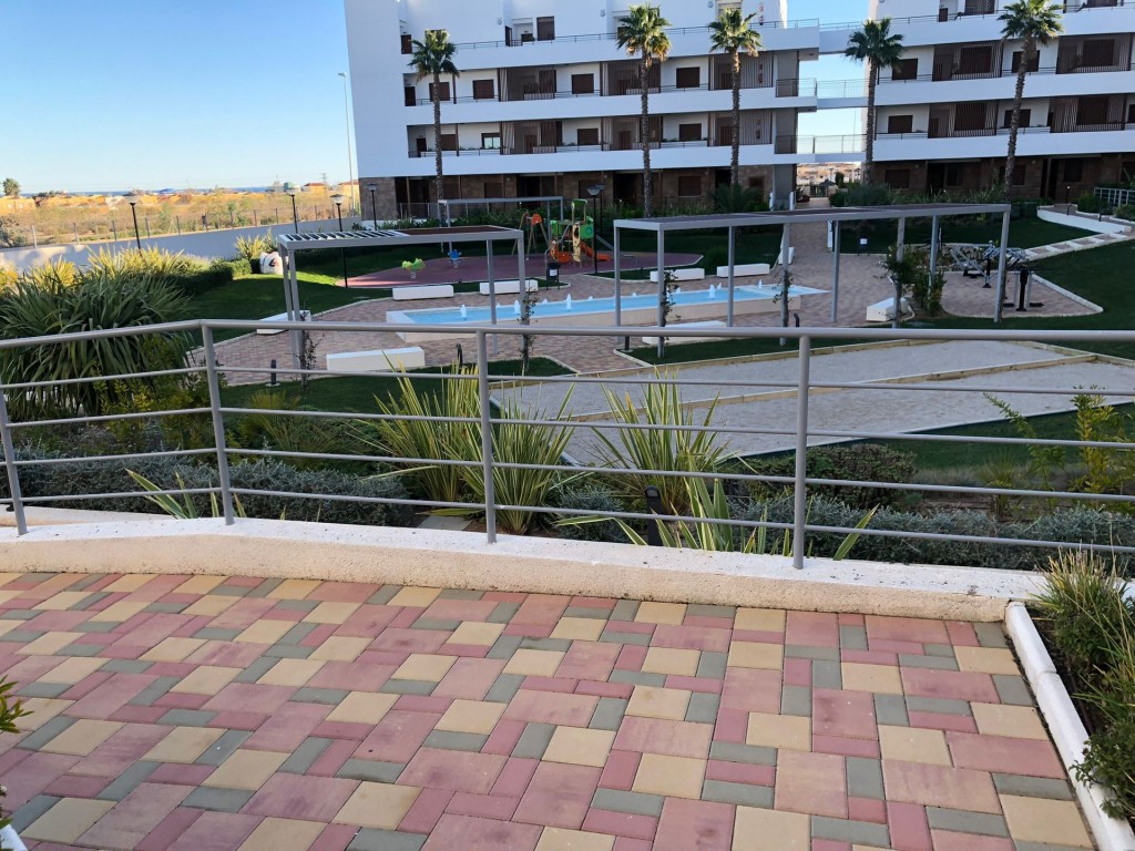 For sale - 2 Bedroom 2 Bathroom Apartment in Lomas de Cabo Roig - , Lomas de Cabo Roig, Alicante, Spain - Alicante