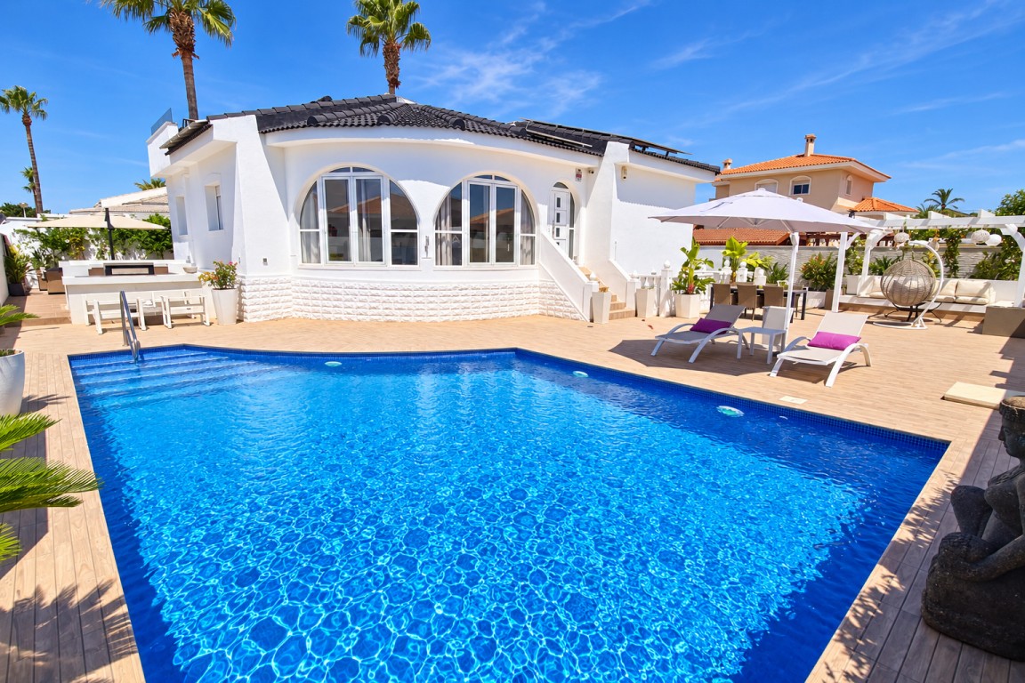 For sale - 3 Bedroom 2 Bathroom Villa in Ciudad Quesada - , Ciudad Quesada, Alicante, Spain - Alicante