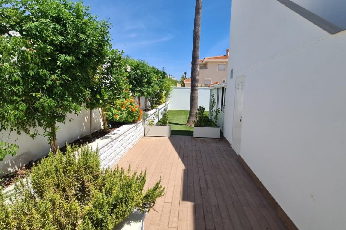 For sale - 3 Bedroom 2 Bathroom Villa in Ciudad Quesada - , Ciudad Quesada, Alicante, Spain - Alicante