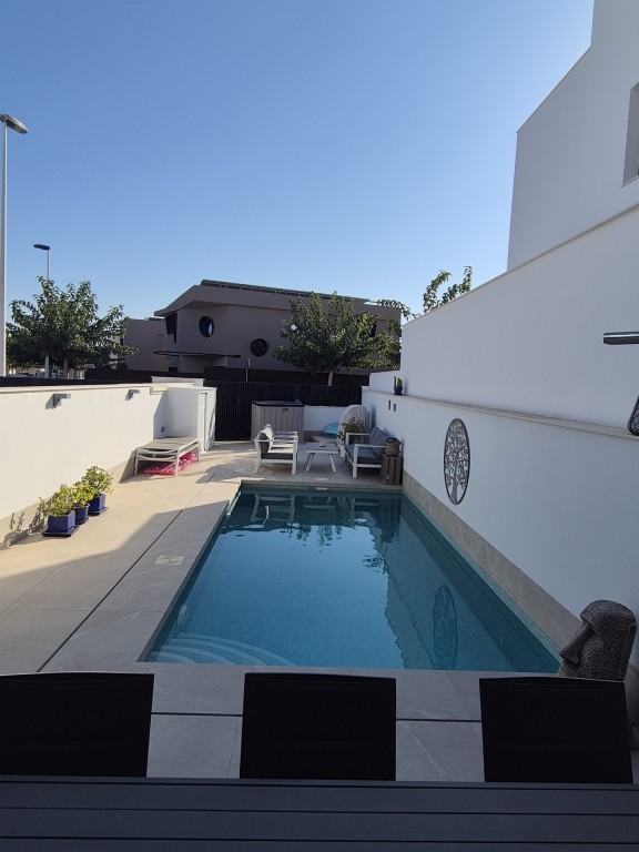For sale - 3 Bedroom 2 Bathroom Terraced House in San Pedro del Pinatar - , San Pedro del Pinatar, Murcia, Spain - Murcia