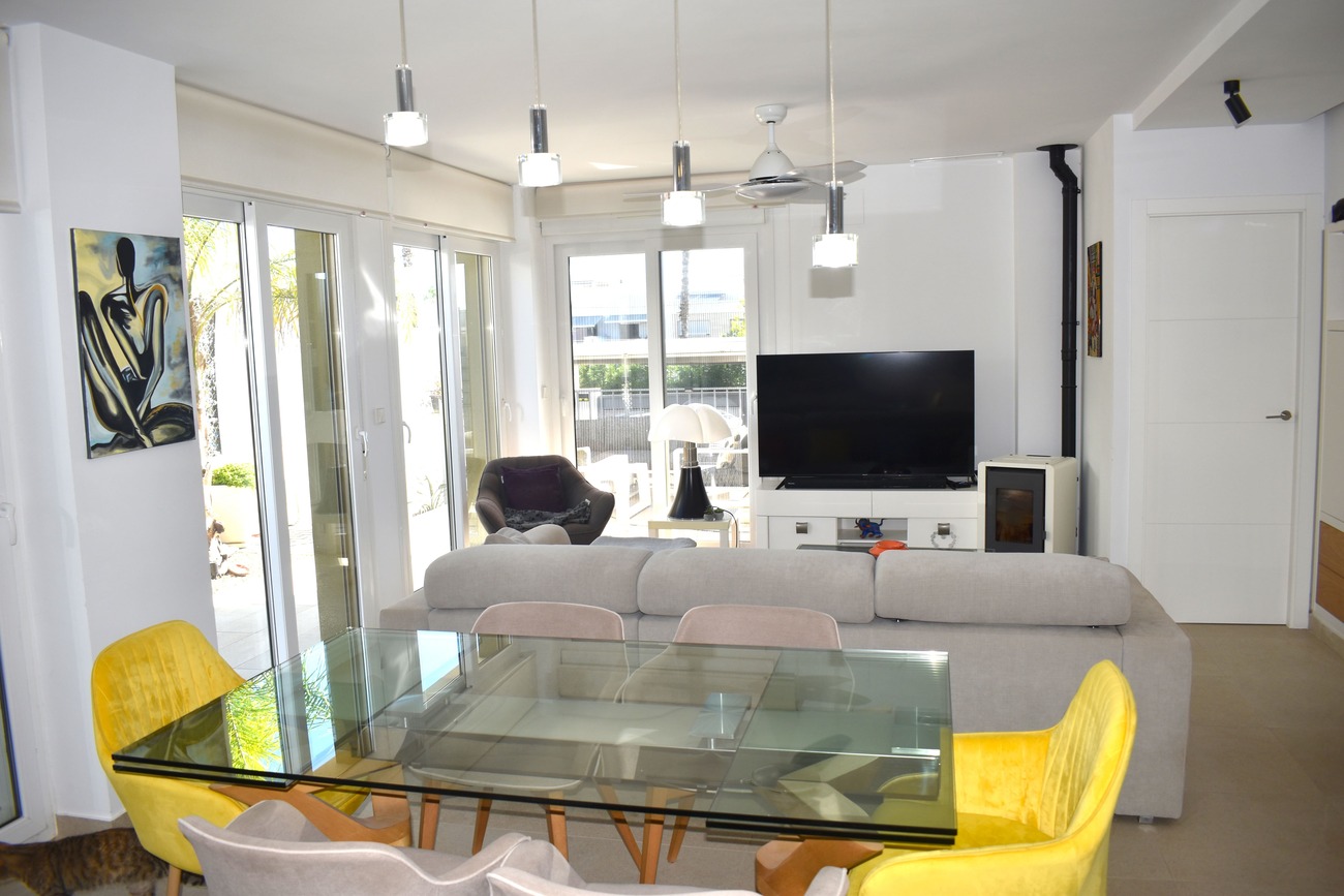 For sale - 3 Bedroom 2 Bathroom Villa in Vistabella Golf Entre Naranjos - Inland  - Alicante