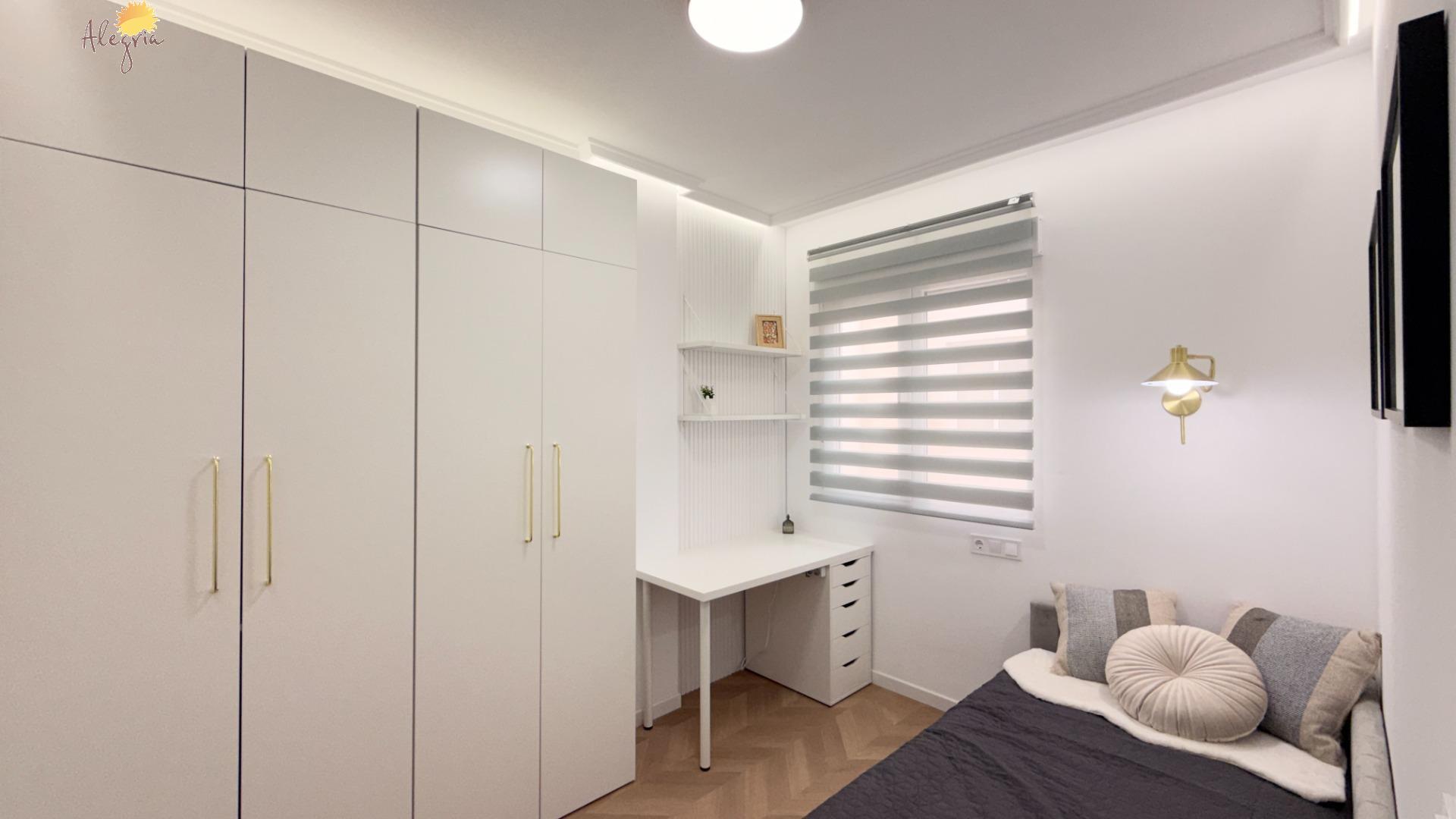 For sale - 2 Bedroom 1 Bathroom Apartment in Torrevieja - Estacion De Autobuses  - Alicante