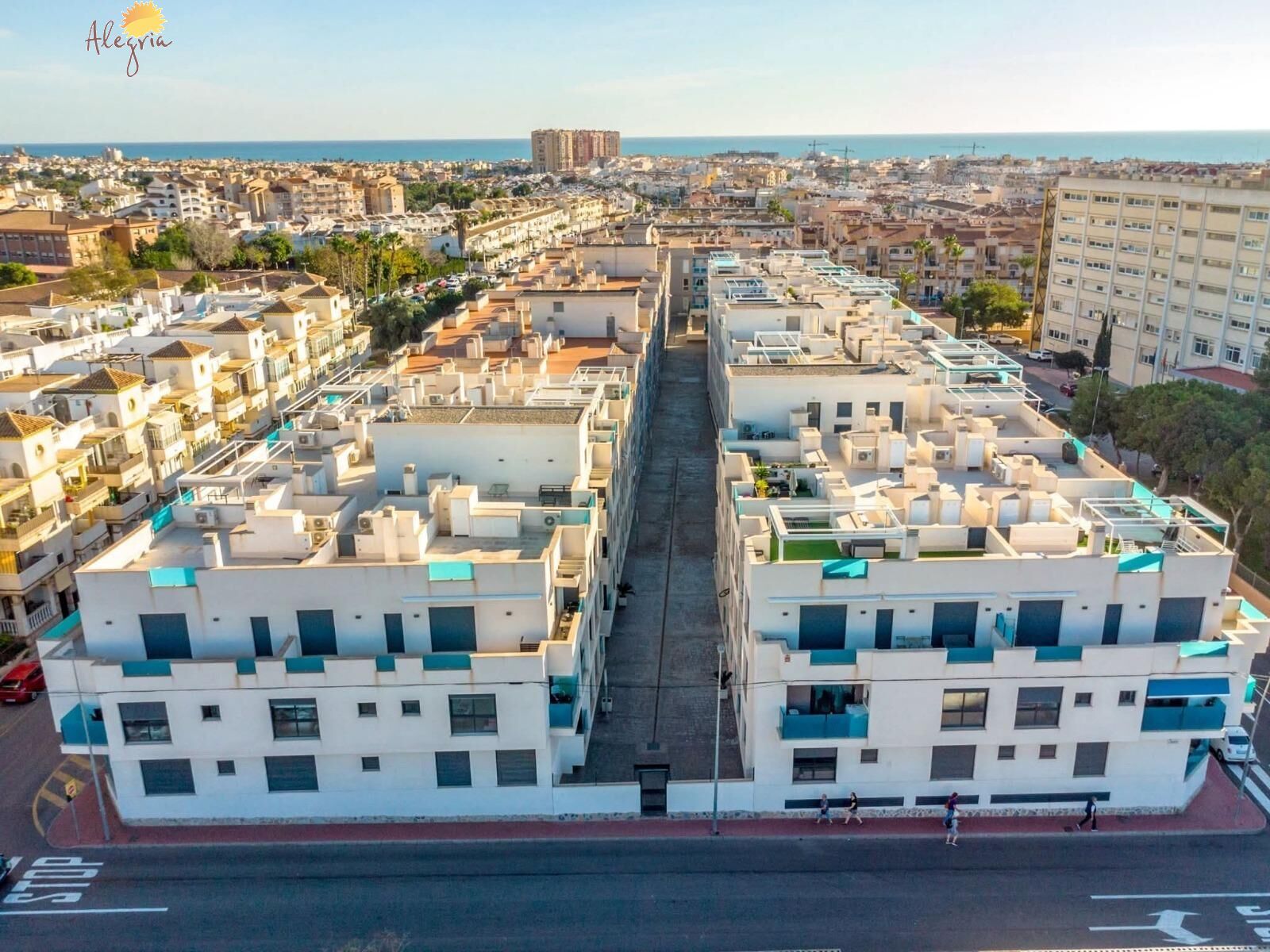 For sale - 2 Bedroom 1 Bathroom Apartment in Torrevieja - Estacion De Autobuses  - Alicante
