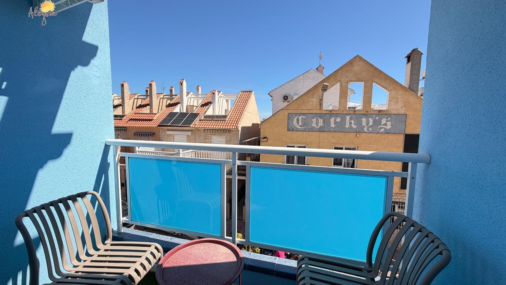 For sale - 2 Bedroom 1 Bathroom Apartment in Torrevieja - Estacion De Autobuses  - Alicante