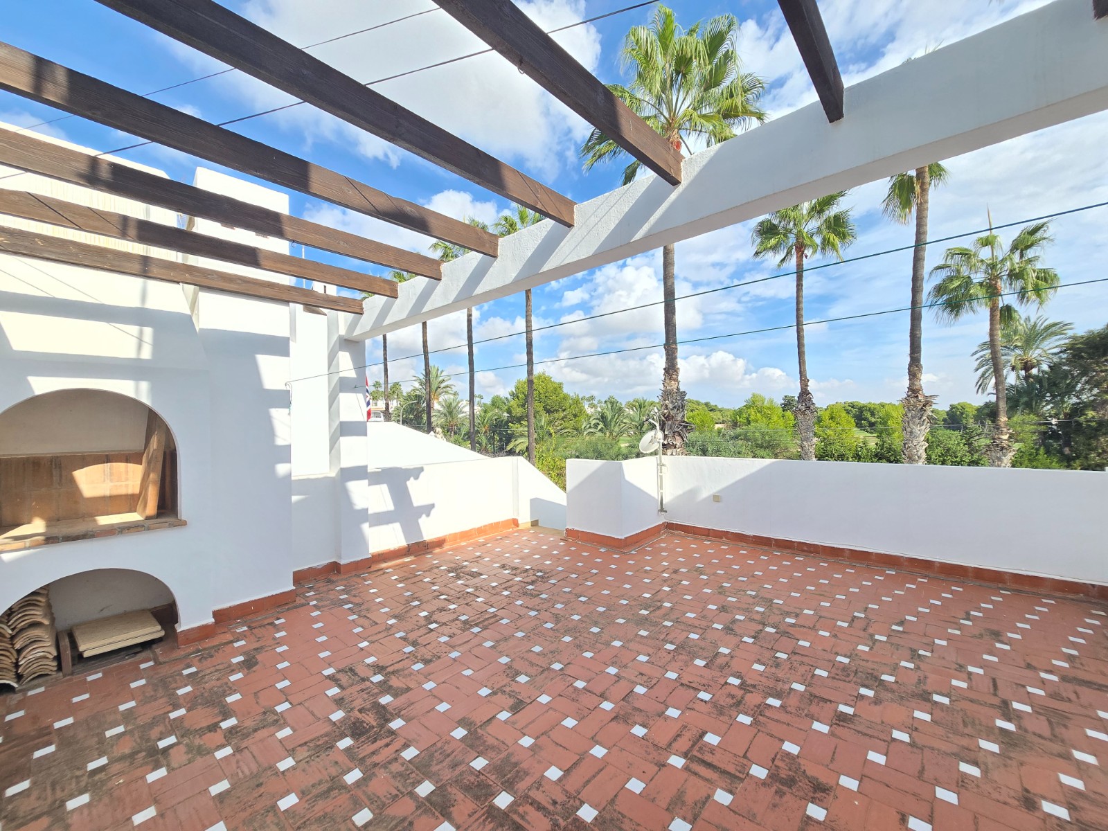 For sale - 2 Bedroom 1 Bathroom Town House in Villamartin - Costa Blanca  - Alicante