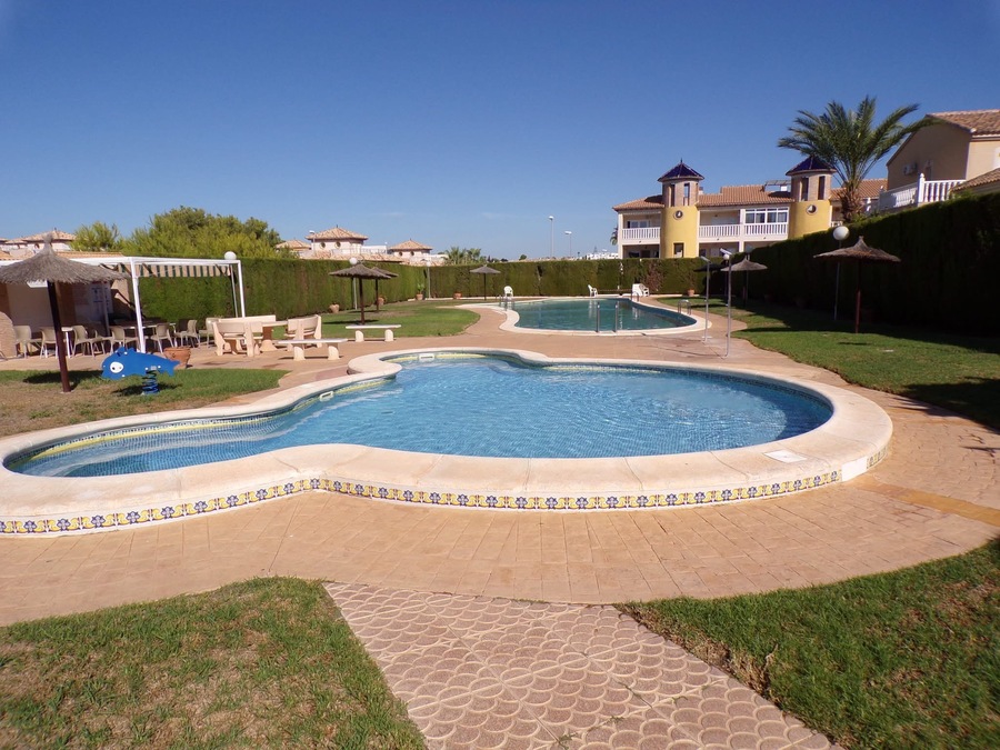 For sale - 2 Bedroom 2 Bathroom Detached Villa in Villamartin - , Villamartin, Alicante, Spain - Alicante