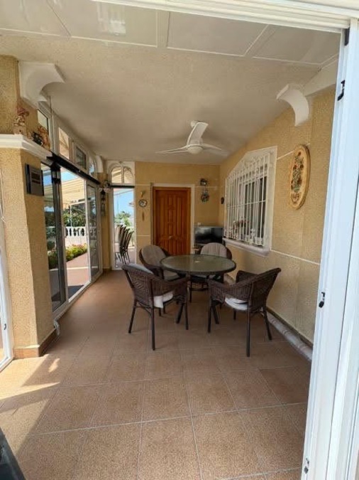 For sale - 2 Bedroom 2 Bathroom Detached Villa in Villamartin - , Villamartin, Alicante, Spain - Alicante