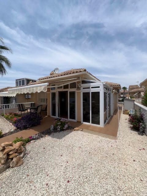 For sale - 2 Bedroom 2 Bathroom Detached Villa in Villamartin - , Villamartin, Alicante, Spain - Alicante