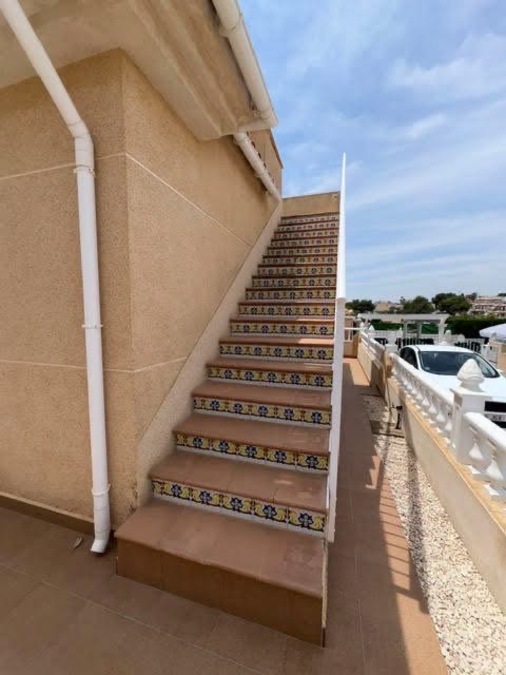 For sale - 2 Bedroom 2 Bathroom Detached Villa in Villamartin - , Villamartin, Alicante, Spain - Alicante
