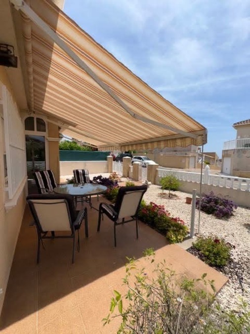 For sale - 2 Bedroom 2 Bathroom Detached Villa in Villamartin - , Villamartin, Alicante, Spain - Alicante