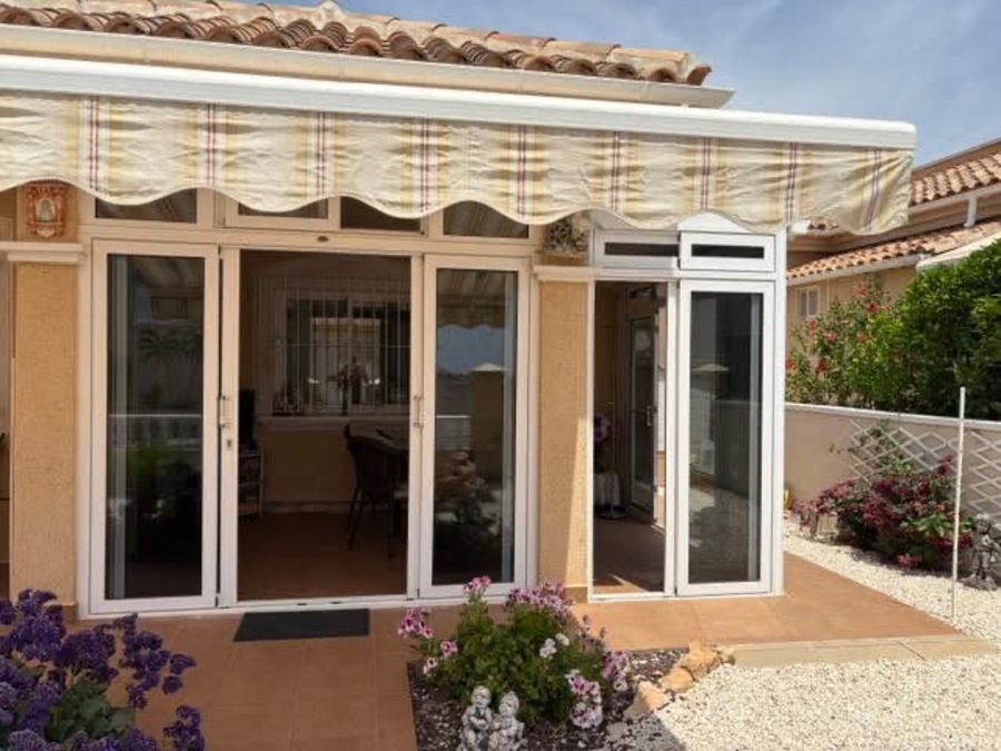 For sale - 2 Bedroom 2 Bathroom Detached Villa in Villamartin - , Villamartin, Alicante, Spain - Alicante
