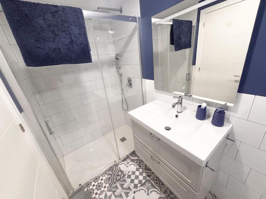 For sale - 3 Bedroom 2 Bathroom Apartment in Torrevieja - , Torrevieja, Alicante, Spain - Alicante