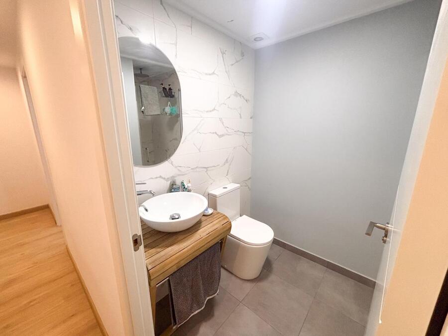 For sale - 3 Bedroom 2 Bathroom Apartment in Torrevieja - , Torrevieja, Alicante, Spain - Alicante
