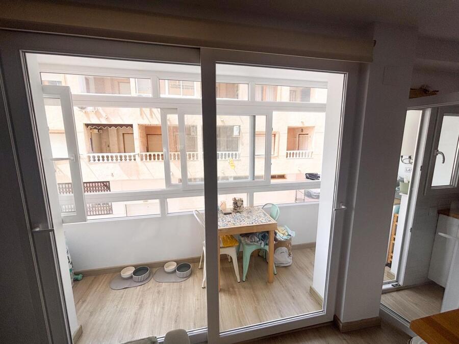 For sale - 3 Bedroom 2 Bathroom Apartment in Torrevieja - , Torrevieja, Alicante, Spain - Alicante