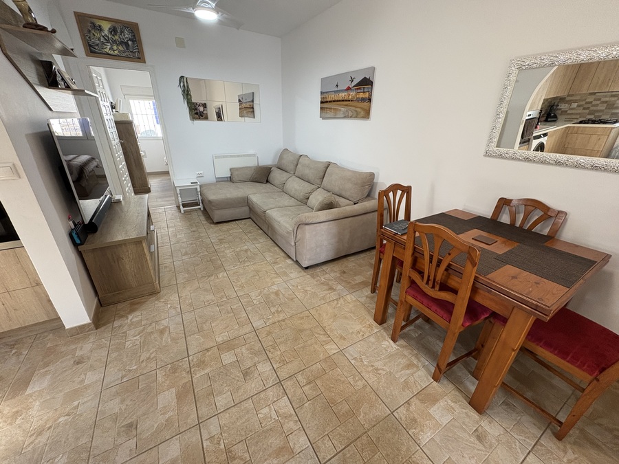 For sale - 2 Bedroom 1 Bathroom House in Villamartin - , Villamartin, Alicante, Spain - Alicante