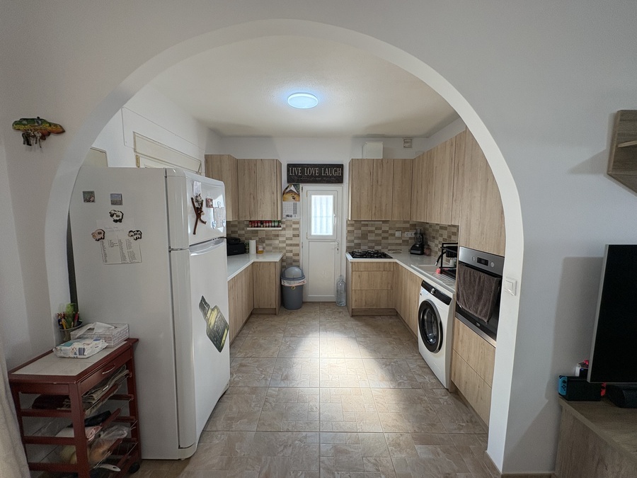 For sale - 2 Bedroom 1 Bathroom House in Villamartin - , Villamartin, Alicante, Spain - Alicante