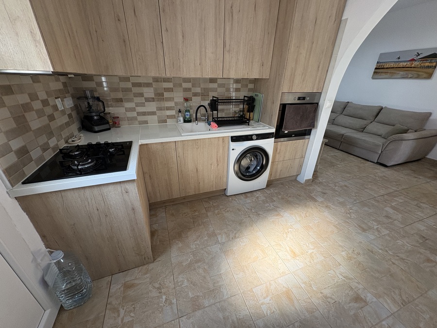 For sale - 2 Bedroom 1 Bathroom House in Villamartin - , Villamartin, Alicante, Spain - Alicante