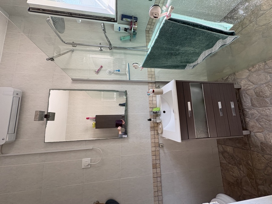 For sale - 2 Bedroom 1 Bathroom House in Villamartin - , Villamartin, Alicante, Spain - Alicante