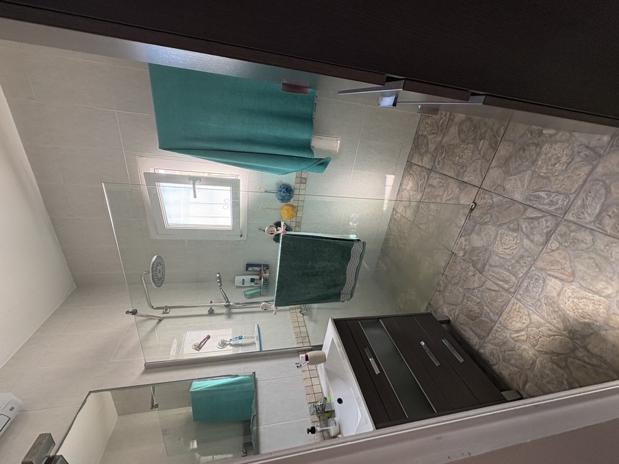 For sale - 2 Bedroom 1 Bathroom House in Villamartin - , Villamartin, Alicante, Spain - Alicante