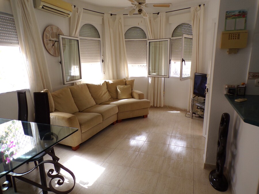 For sale - 2 Bedroom 1 Bathroom Detached Villa in Campoamor - , Campoamor, Alicante, Spain - Alicante