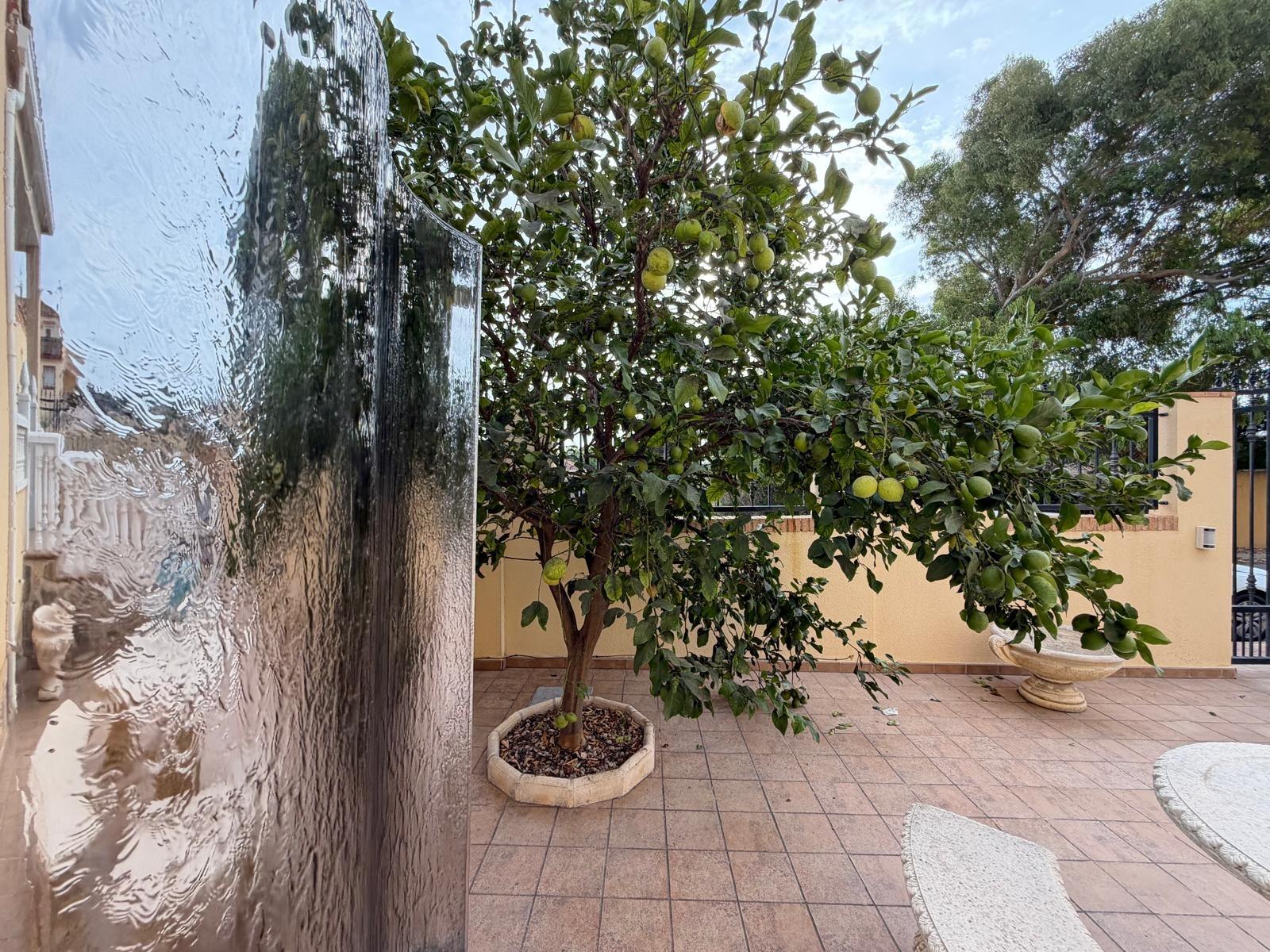 For sale - 4 Bedroom 2 Bathroom Villa in Orihuela Costa - Lomas De Don Juan  - Alicante