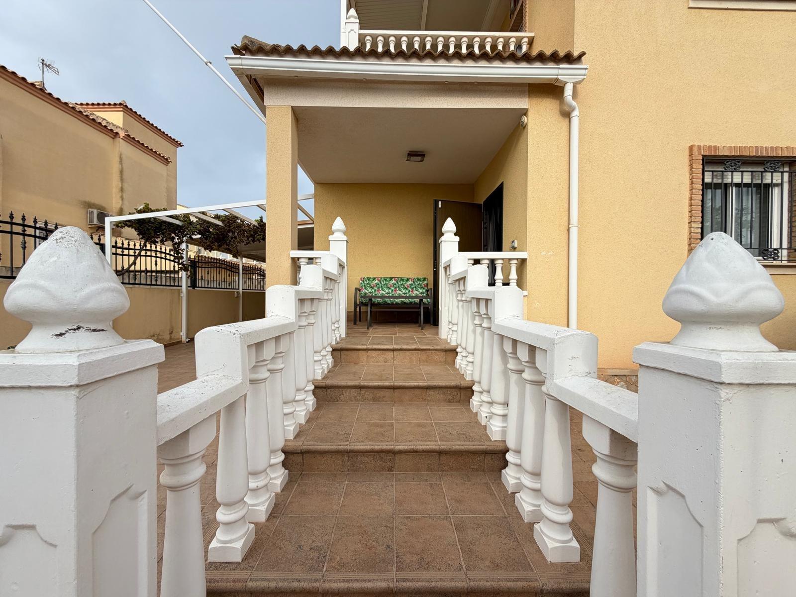 For sale - 4 Bedroom 2 Bathroom Villa in Orihuela Costa - Lomas De Don Juan  - Alicante