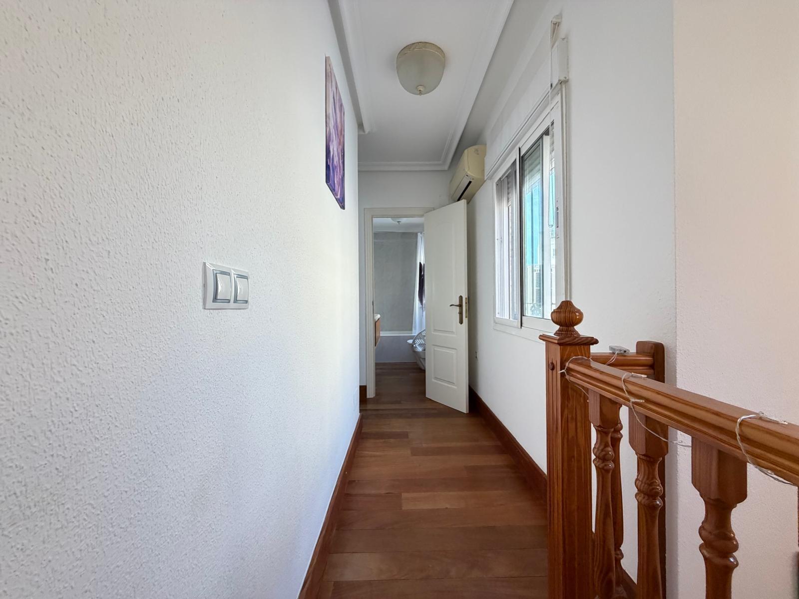For sale - 4 Bedroom 2 Bathroom Villa in Orihuela Costa - Lomas De Don Juan  - Alicante