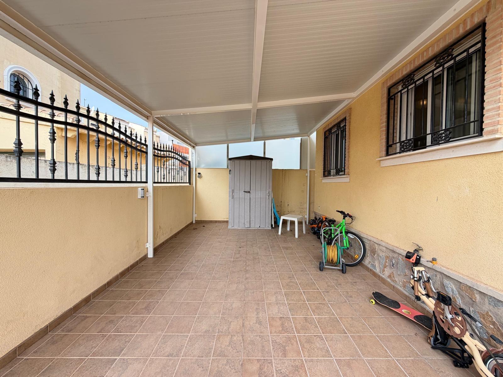 For sale - 4 Bedroom 2 Bathroom Villa in Orihuela Costa - Lomas De Don Juan  - Alicante