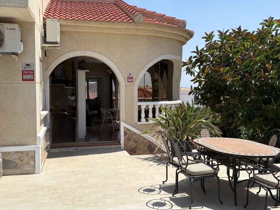 For sale - 3 Bedroom 2 Bathroom Villa in Orihuela Costa - , Orihuela Costa, Alicante, Spain - Alicante