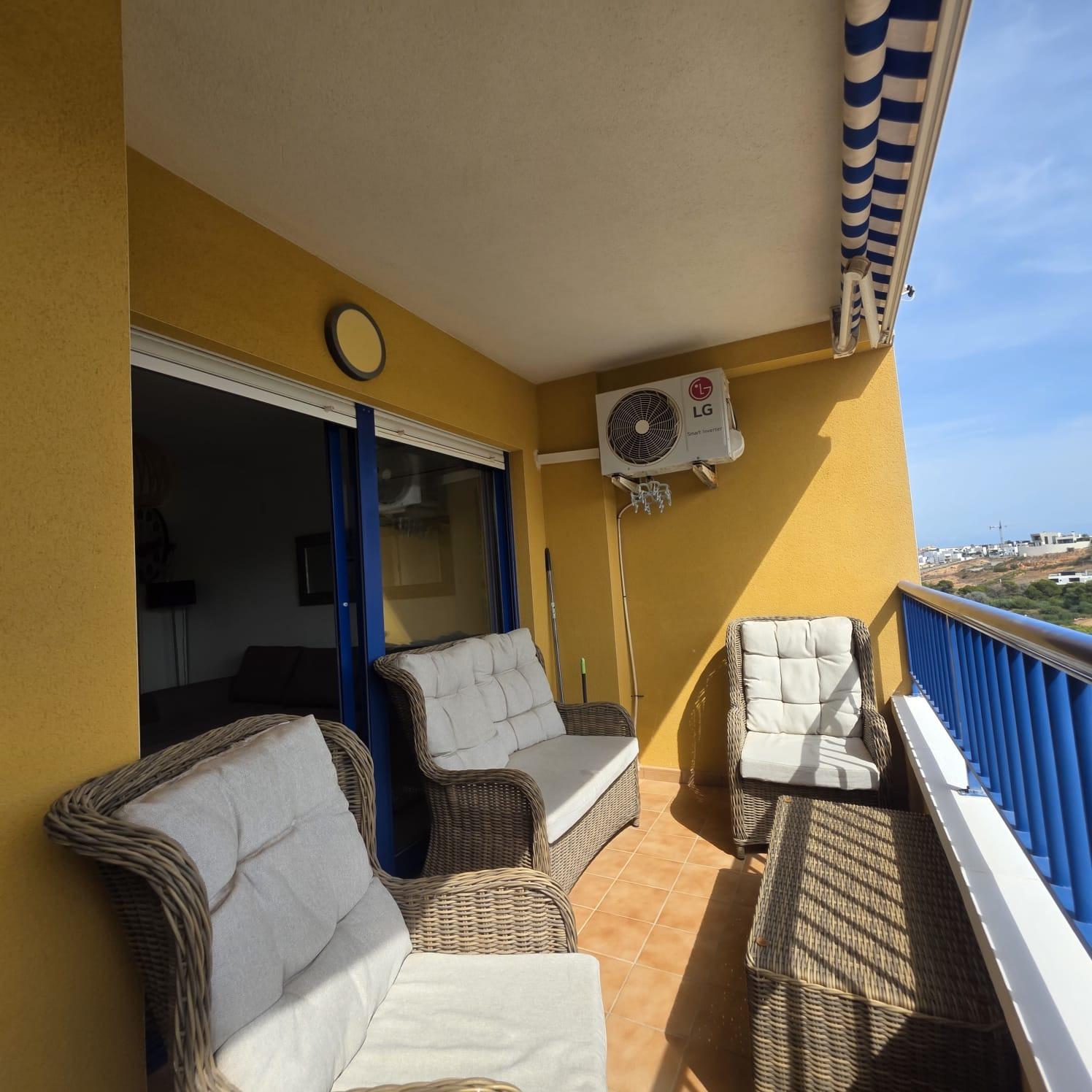 For sale - 3 Bedroom 2 Bathroom Apartment in Orihuela Costa - Altos De Campoamor  - Alicante