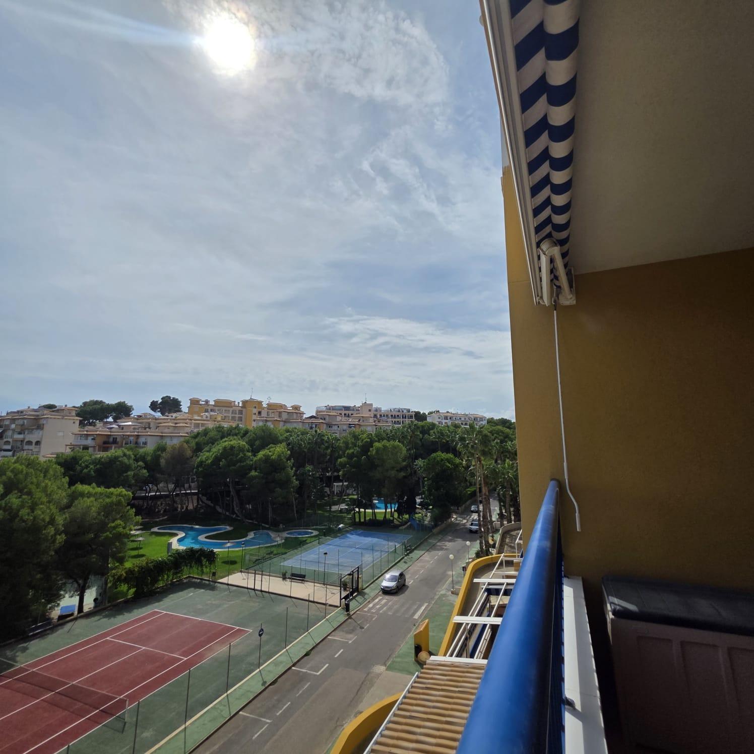 For sale - 3 Bedroom 2 Bathroom Apartment in Orihuela Costa - Altos De Campoamor  - Alicante