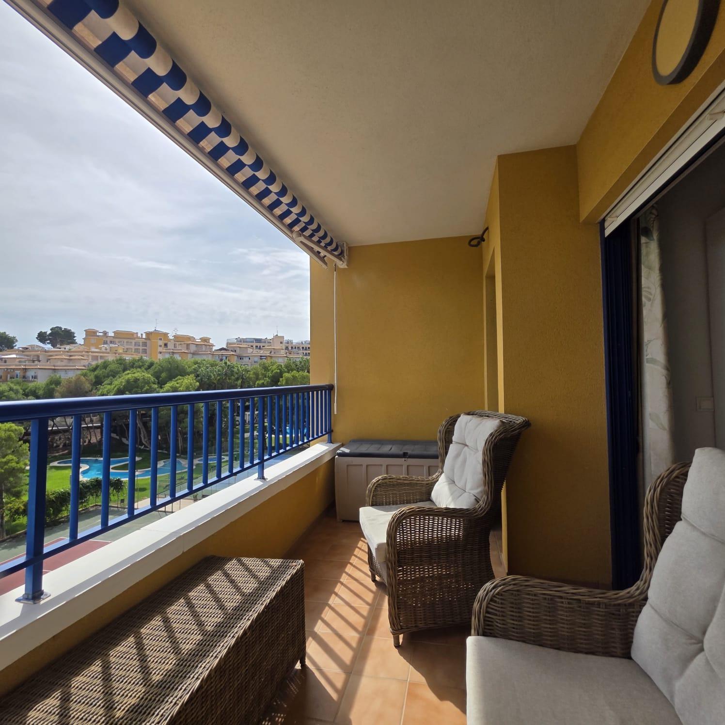 For sale - 3 Bedroom 2 Bathroom Apartment in Orihuela Costa - Altos De Campoamor  - Alicante