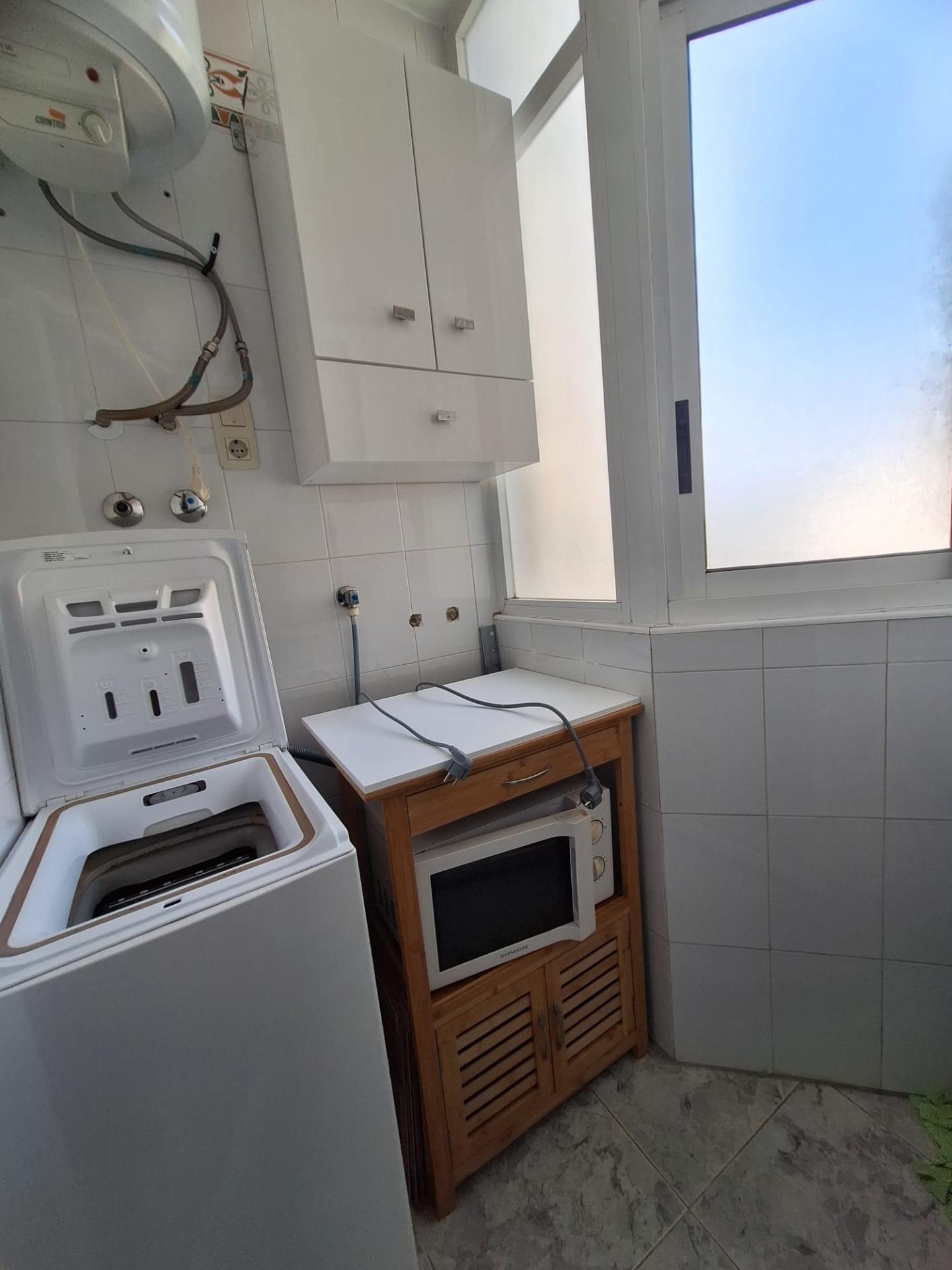 For sale - 2 Bedroom 1 Bathroom Apartment in Torrevieja - Nueva Torrevieja  - Alicante