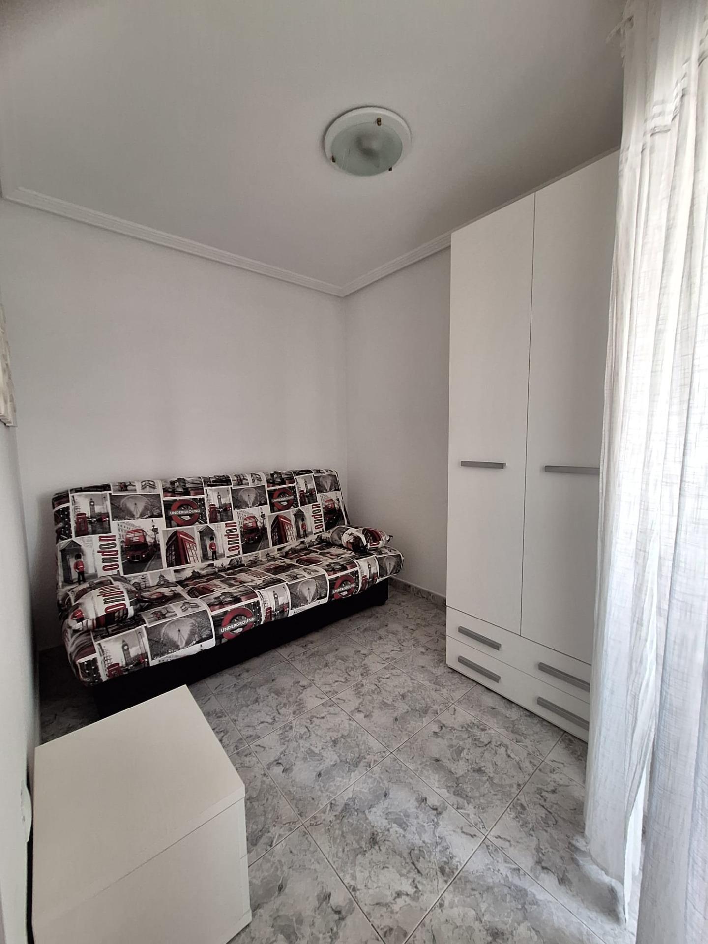 For sale - 2 Bedroom 1 Bathroom Apartment in Torrevieja - Nueva Torrevieja  - Alicante