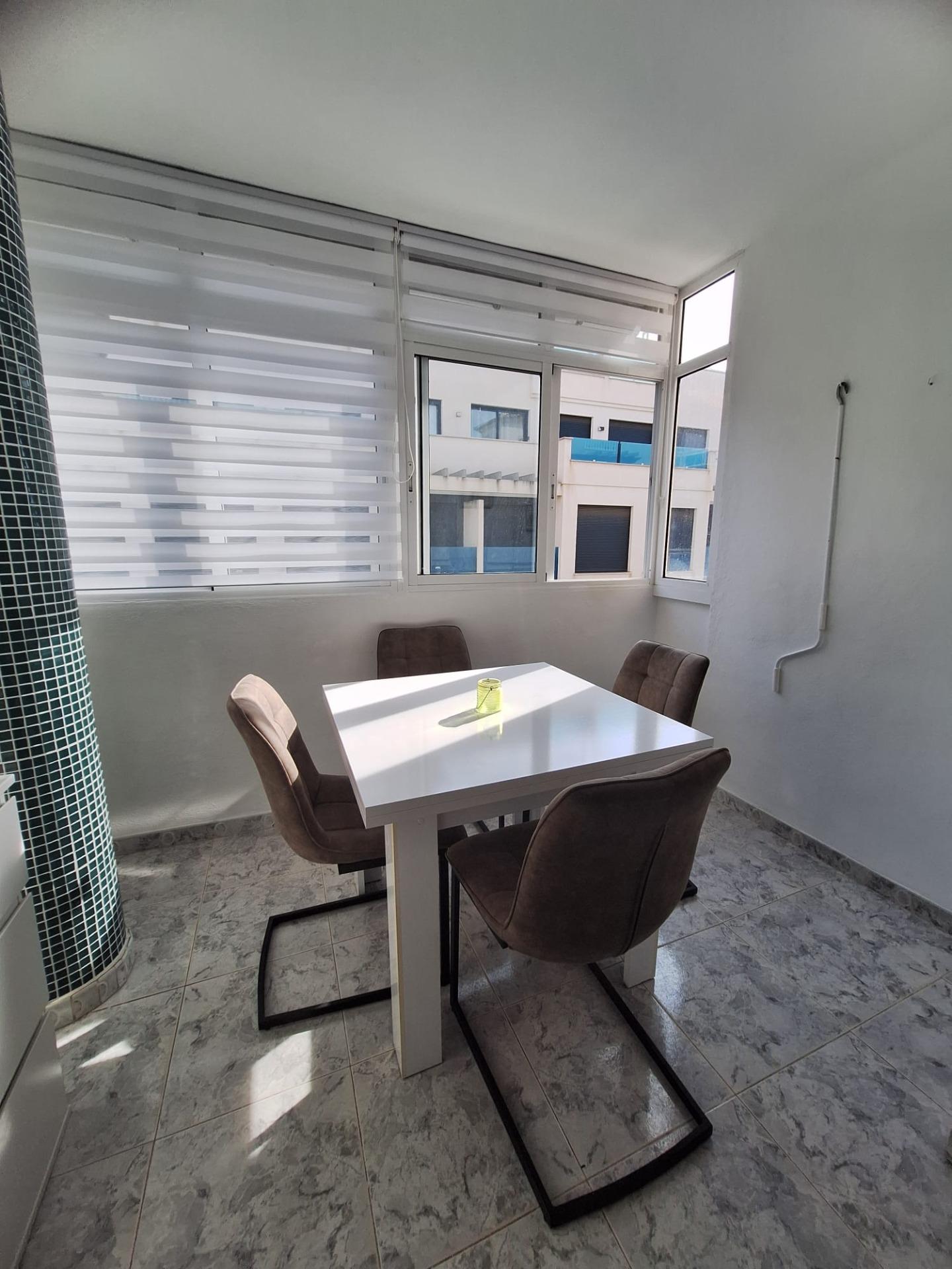 For sale - 2 Bedroom 1 Bathroom Apartment in Torrevieja - Nueva Torrevieja  - Alicante