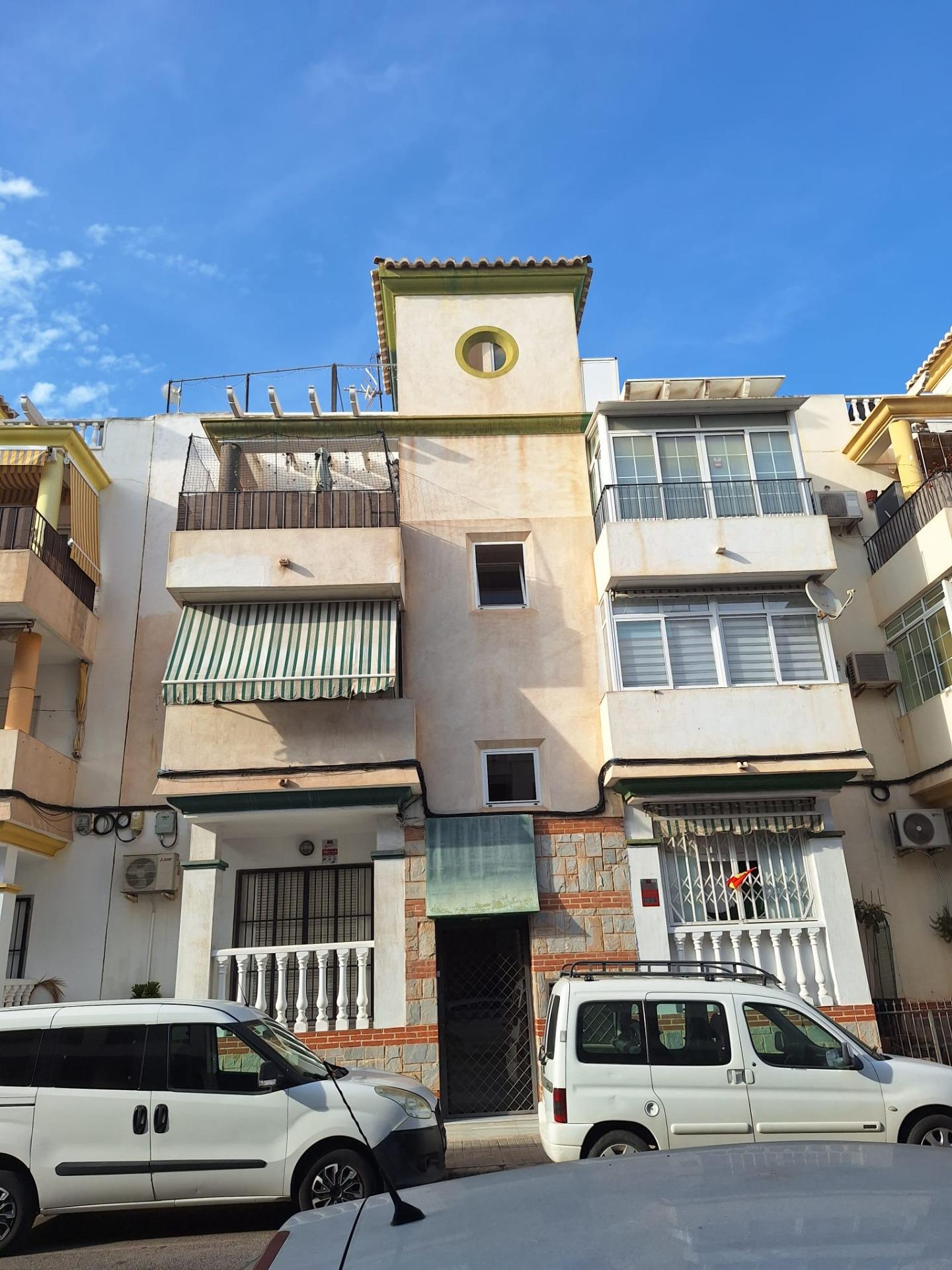 For sale - 2 Bedroom 1 Bathroom Apartment in Torrevieja - Nueva Torrevieja  - Alicante