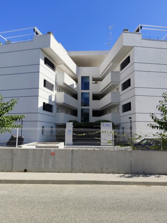 For sale - 3 Bedroom 2 Bathroom Penthouse in Villamartin - Villamartin  - Alicante