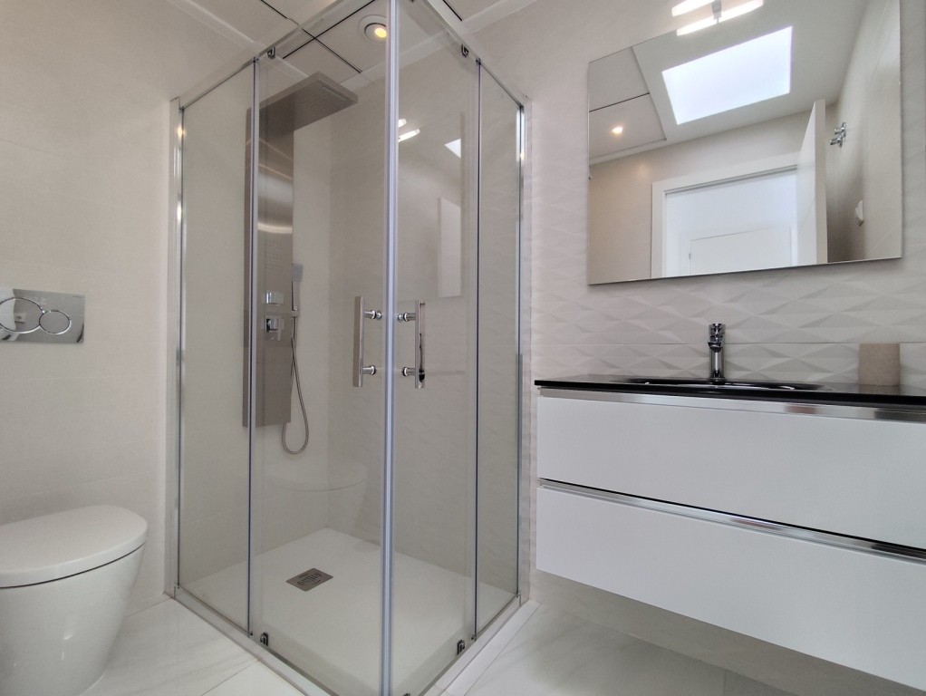 For sale - 3 Bedroom 3 Bathroom Townhouse in Bigastro - Bigastro  - Alicante