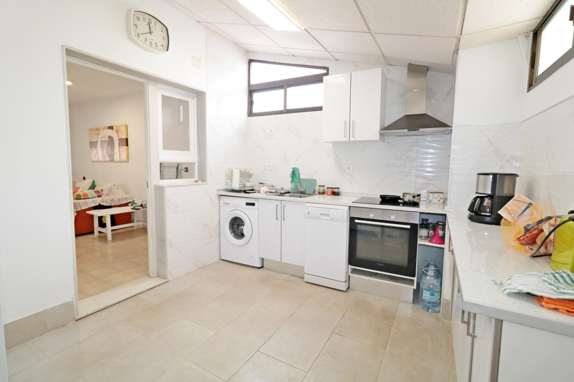 For sale - 3 Bedroom 2 Bathroom Town House in Torrevieja - Playa De Los Naufragos  - Alicante