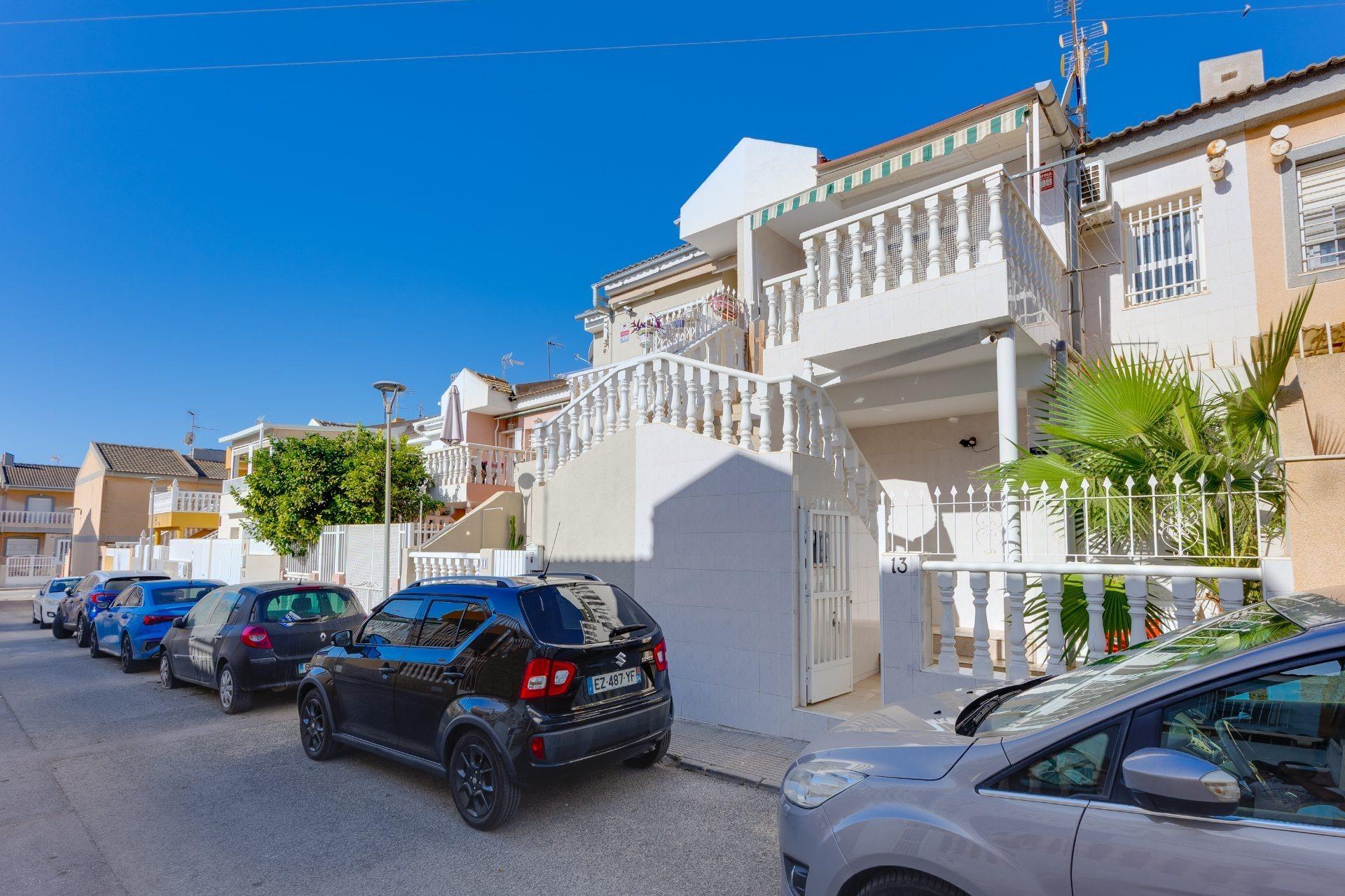 For sale - 2 Bedroom 1 Bathroom Bungalow in San Pedro del Pinatar - Lo Pagan  - Murcia