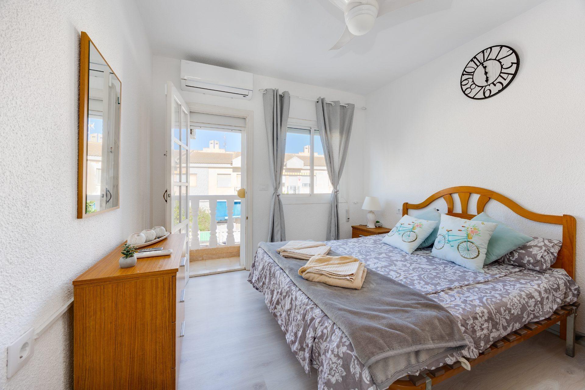 For sale - 2 Bedroom 1 Bathroom Bungalow in San Pedro del Pinatar - Lo Pagan  - Murcia