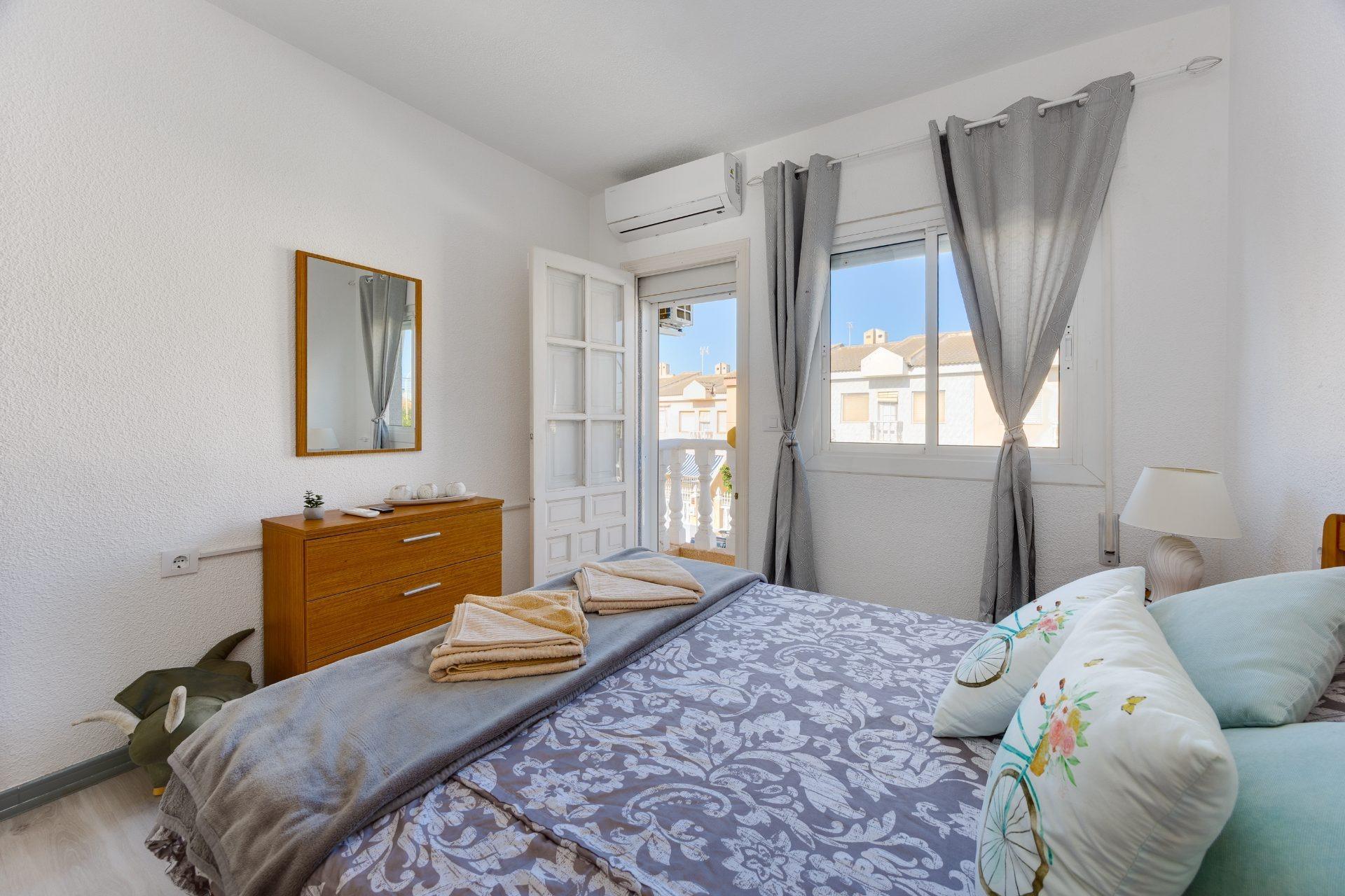 For sale - 2 Bedroom 1 Bathroom Bungalow in San Pedro del Pinatar - Lo Pagan  - Murcia