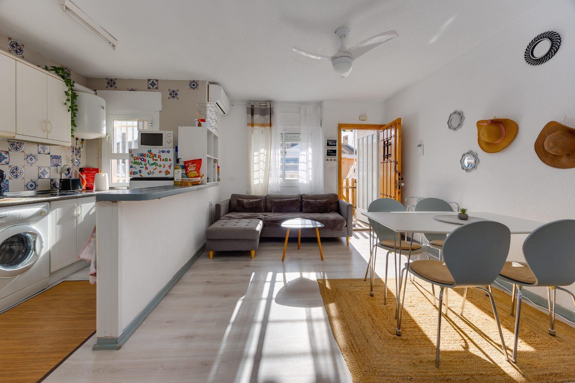 For sale - 2 Bedroom 1 Bathroom Bungalow in San Pedro del Pinatar - Lo Pagan  - Murcia