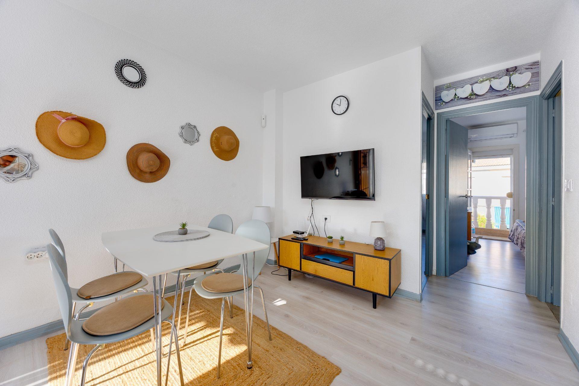 For sale - 2 Bedroom 1 Bathroom Bungalow in San Pedro del Pinatar - Lo Pagan  - Murcia