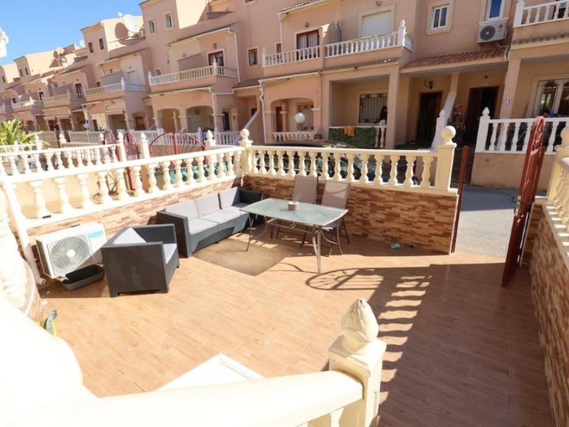 For sale - 3 Bedroom 2 Bathroom Town House in Orihuela - Inland  - Alicante