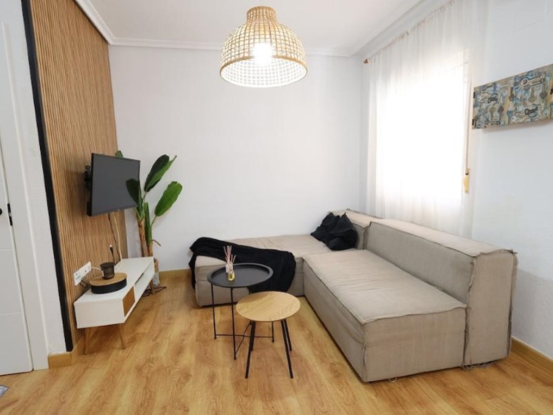 For sale - 3 Bedroom 2 Bathroom Town House in Orihuela - Inland  - Alicante