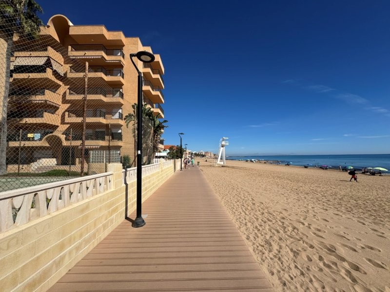 For sale - 3 Bedroom 2 Bathroom Apartment in La Mata - Costa Blanca  - Alicante