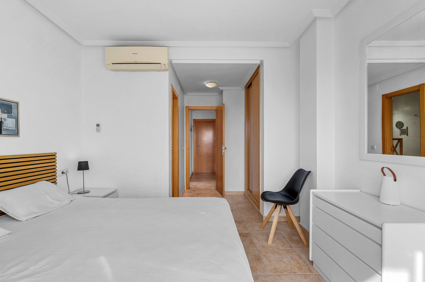 For sale - 3 Bedroom 2 Bathroom Apartment in Torrevieja - Costa Blanca  - Alicante